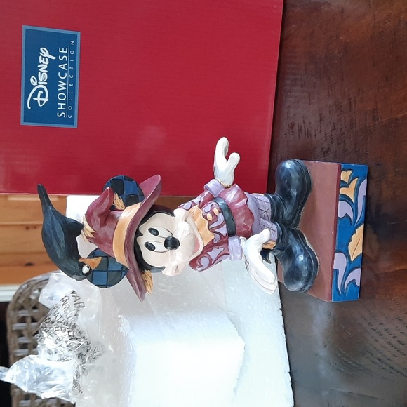 NWT.  Jim Shore Disney Traditions Mickey "Scaredy-Crow" #6010862 - Picture 1 of 7